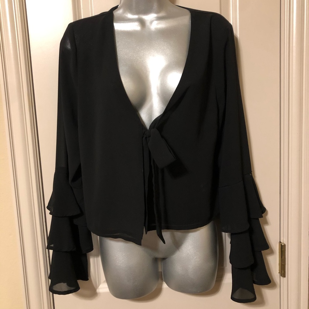 Cardigan/ blouse with ruffles sleeves sz L